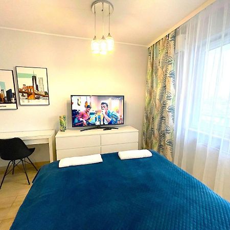 Apartament Z Tarasem I Widokiem Na Odre Breslavia Esterno foto
