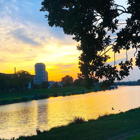 Apartament Z Tarasem I Widokiem Na Odre Breslavia Esterno foto