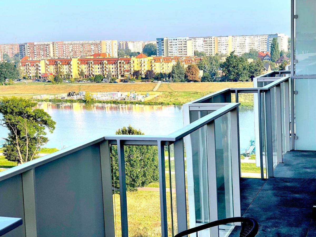 Apartament Z Tarasem I Widokiem Na Odre Breslavia Esterno foto
