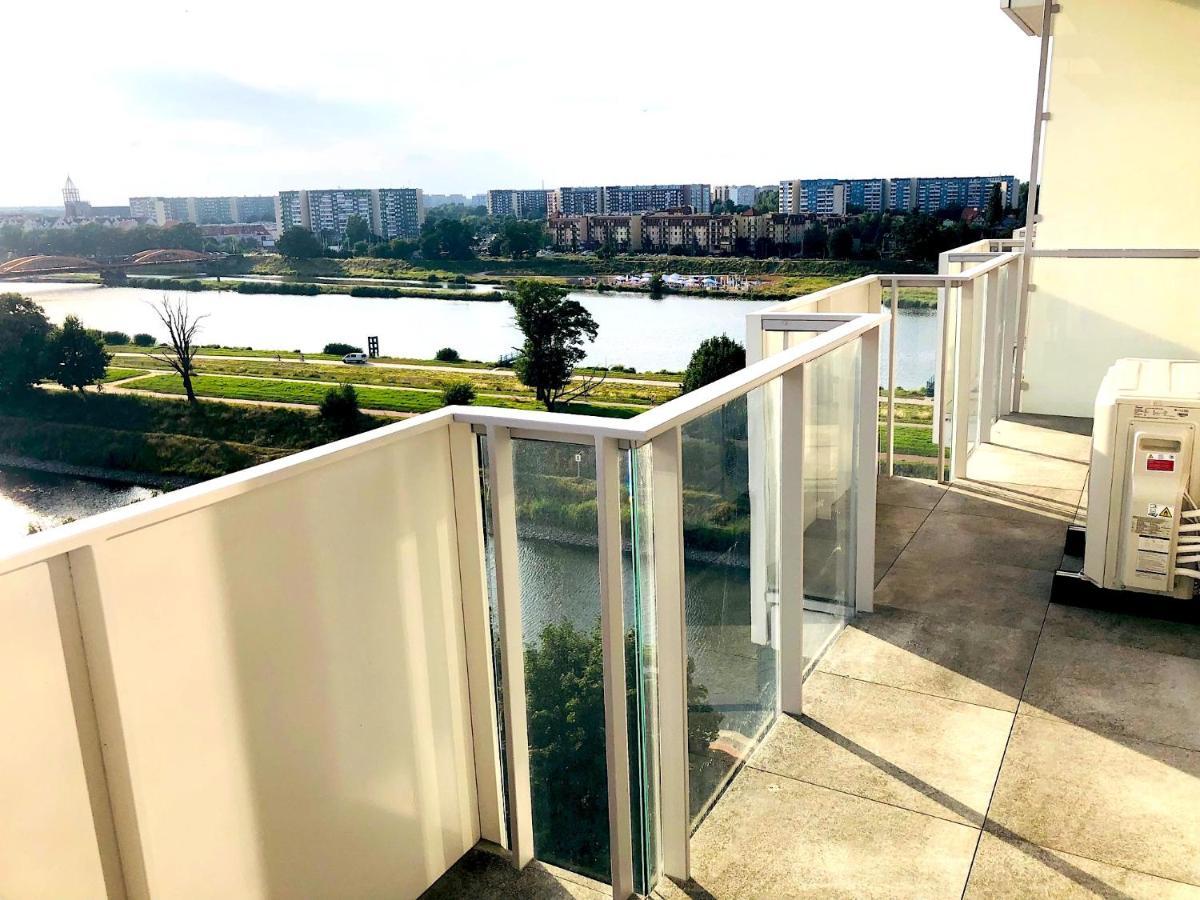 Apartament Z Tarasem I Widokiem Na Odre Breslavia Esterno foto